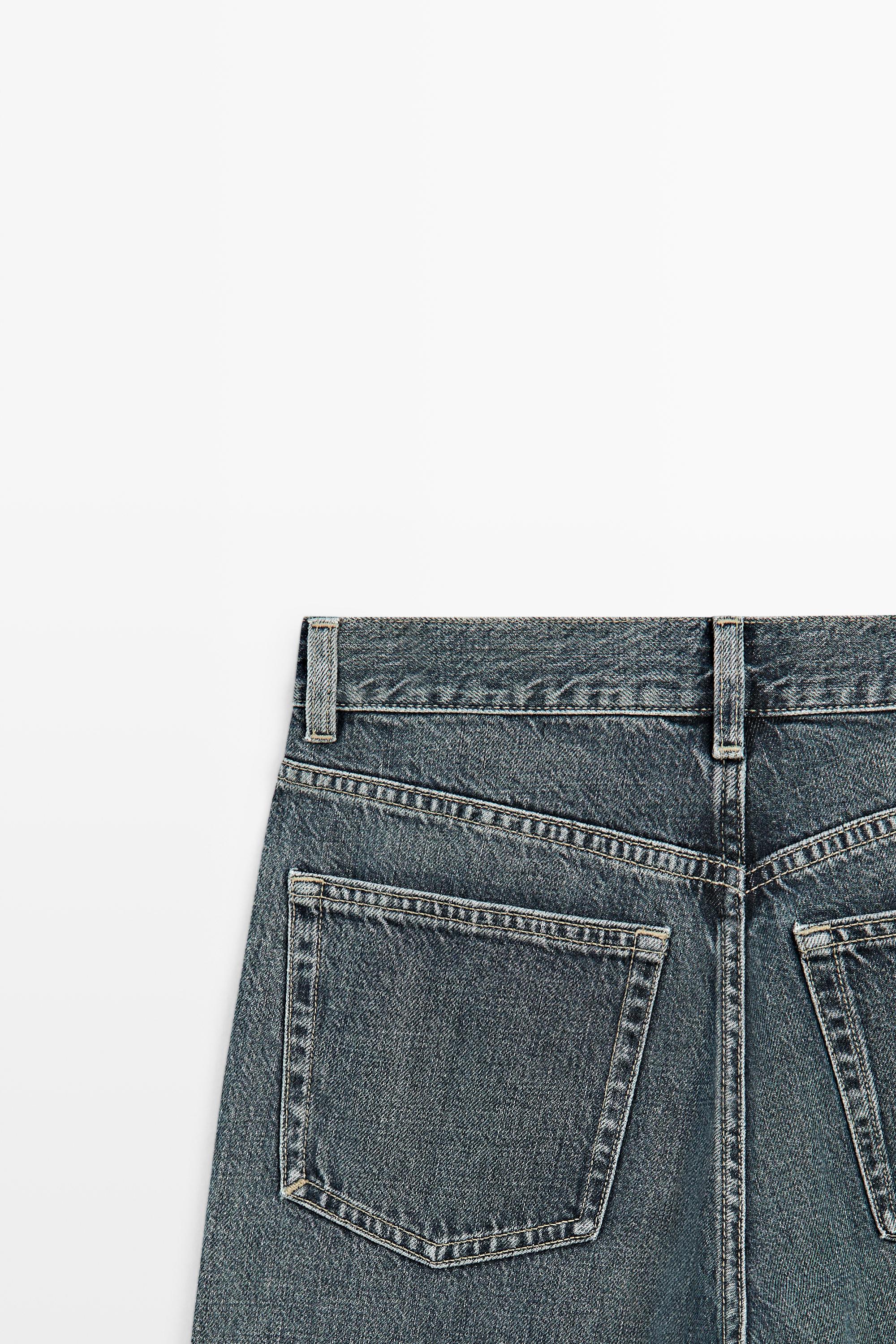 High-waist wide-leg jeans